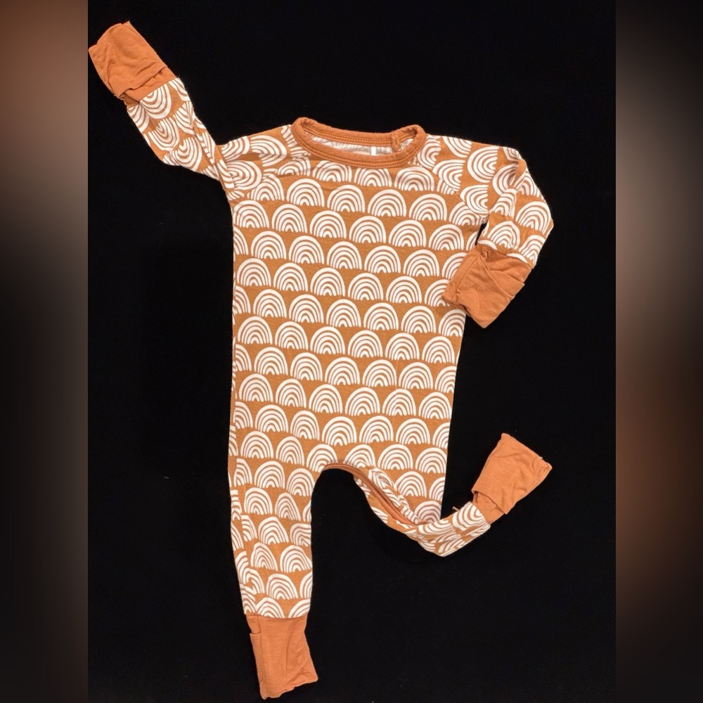 Little Sleepies Crescent Zippy in Rust Rainbows, Size NB